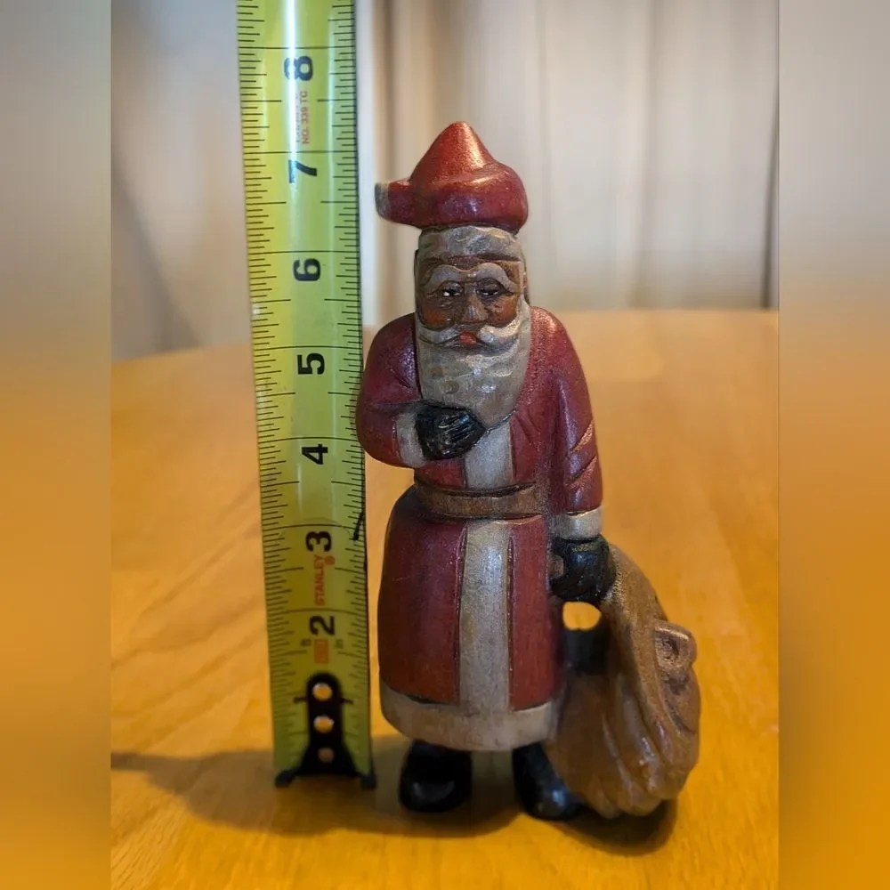 Vintage Hand Carved Wood Christmas Folk Art Santa Claus 7.5